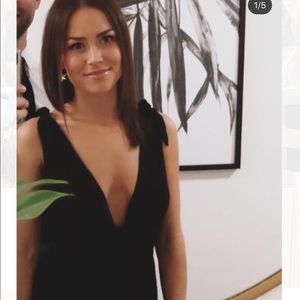 LONG BLACK DRESS WITH DEEP V